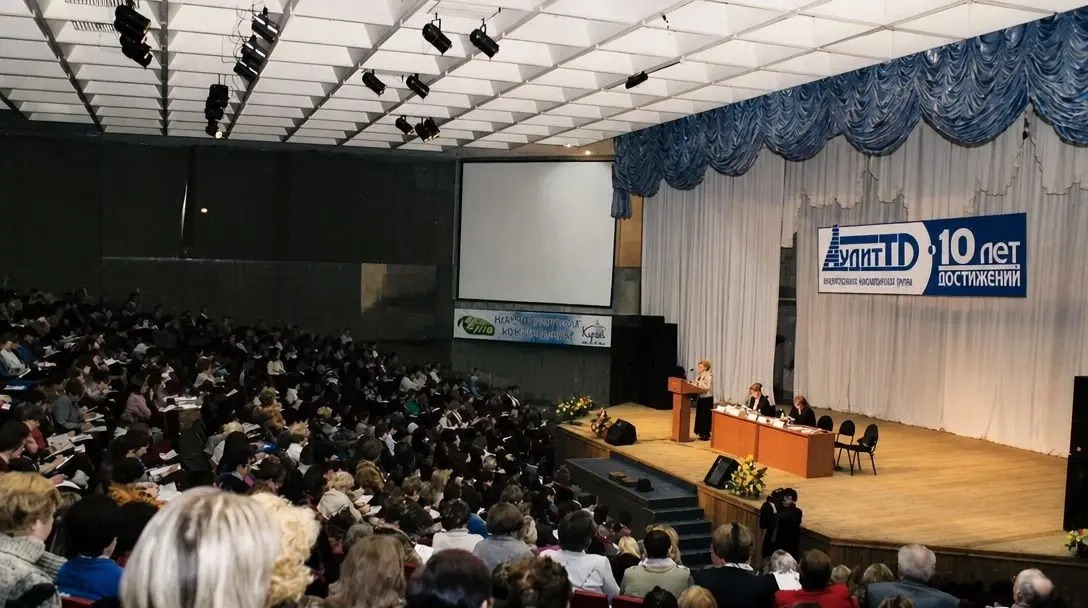 О первых аудиторах Челнов: как экс-бухгалтер «КАМАЗа» спасала бизнесменов в 90-е 